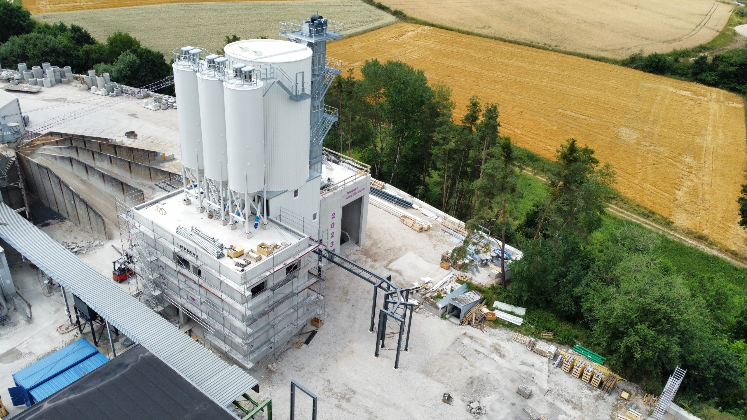 Luftbild neue Betonmischanlage Röttenbach
